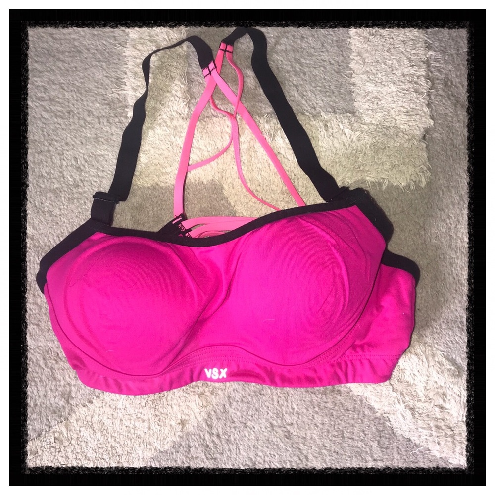 Victoria’s Secret Sport bra size 34c
